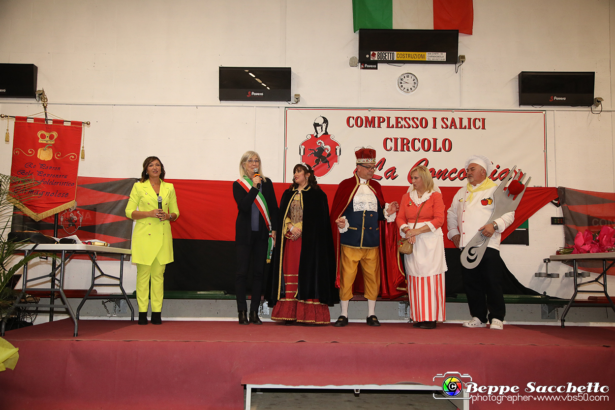 VBS_4700 - Investitura Re Peperone e Bela Povronera Carnevale di Carmagnola 2024.jpg